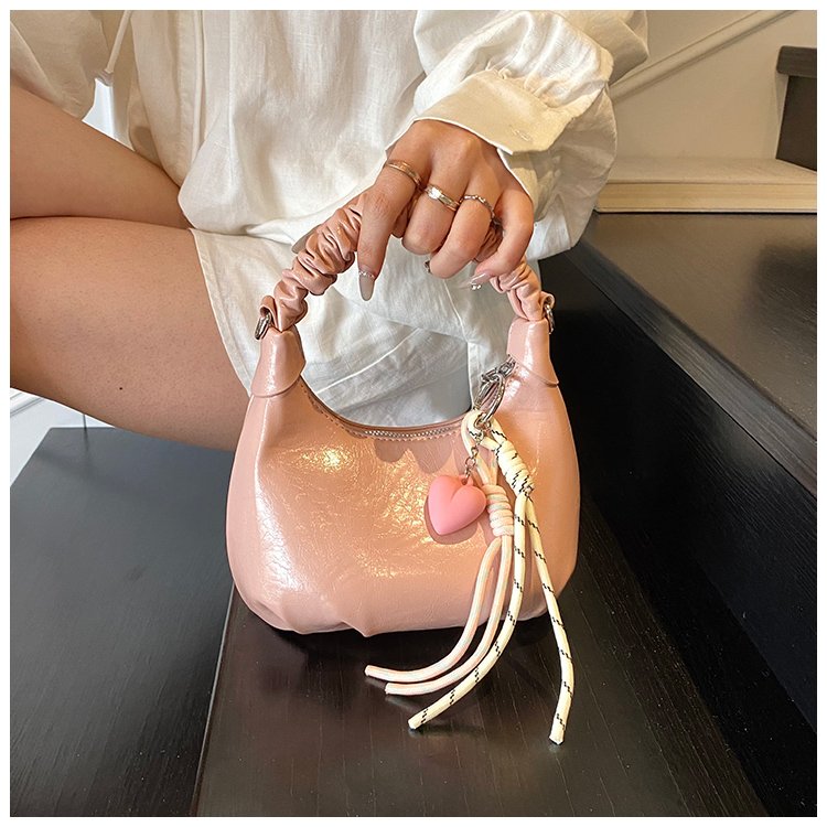 PU Cloud Crossbody Bag with Zipper Closure Summer 2025 - Image 4