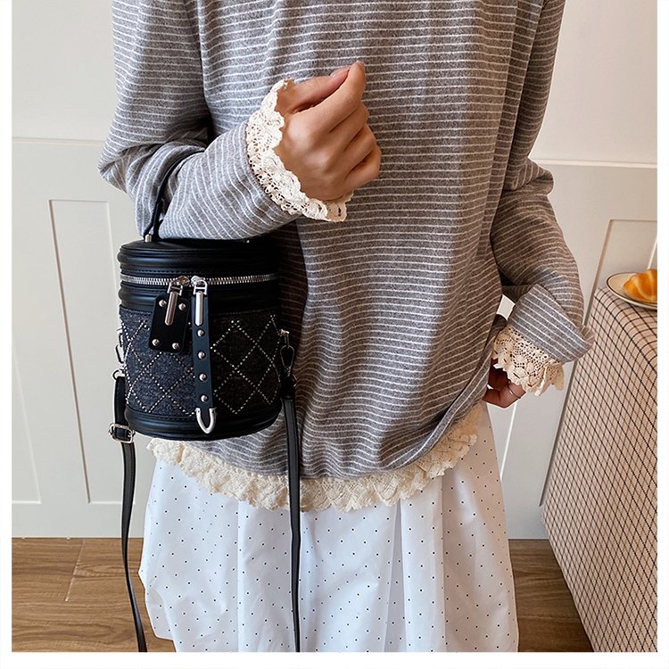 PU Bucket Bag with Rhinestone Detail and Zip Closure - Handbag Shoulder Crossbody Bag for Summer 2026 - Image 4