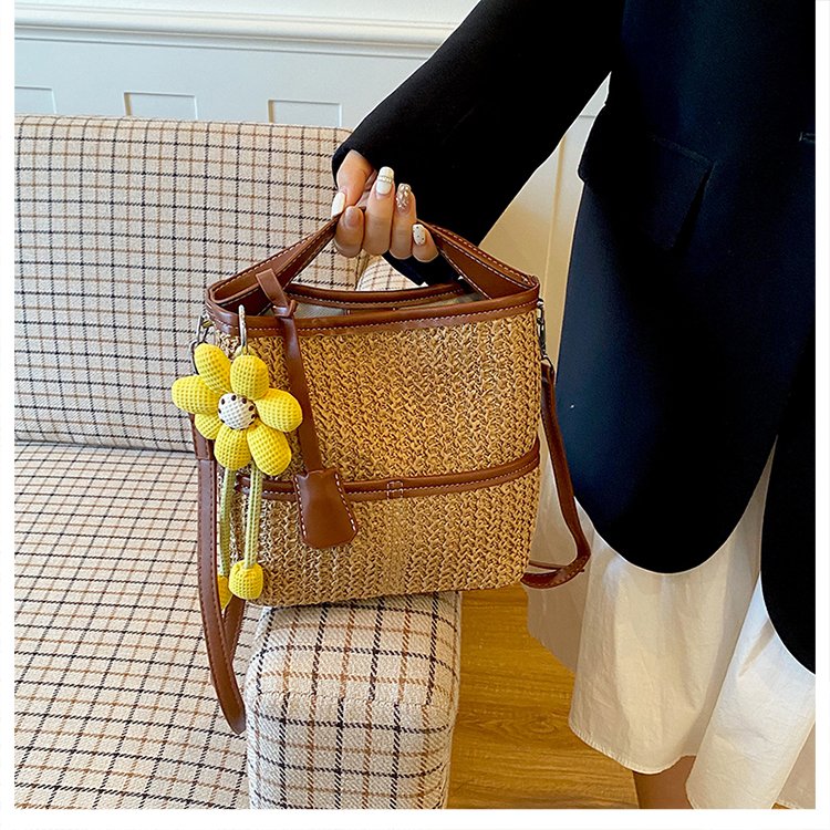 Fashion Crossbody Bag with Front Pocket and Zip Closure - Image 2
