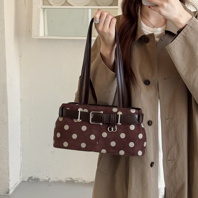 Women's Handbag Crossbody Bag with Zipper Closure Fall 2026 One Size - Image 3